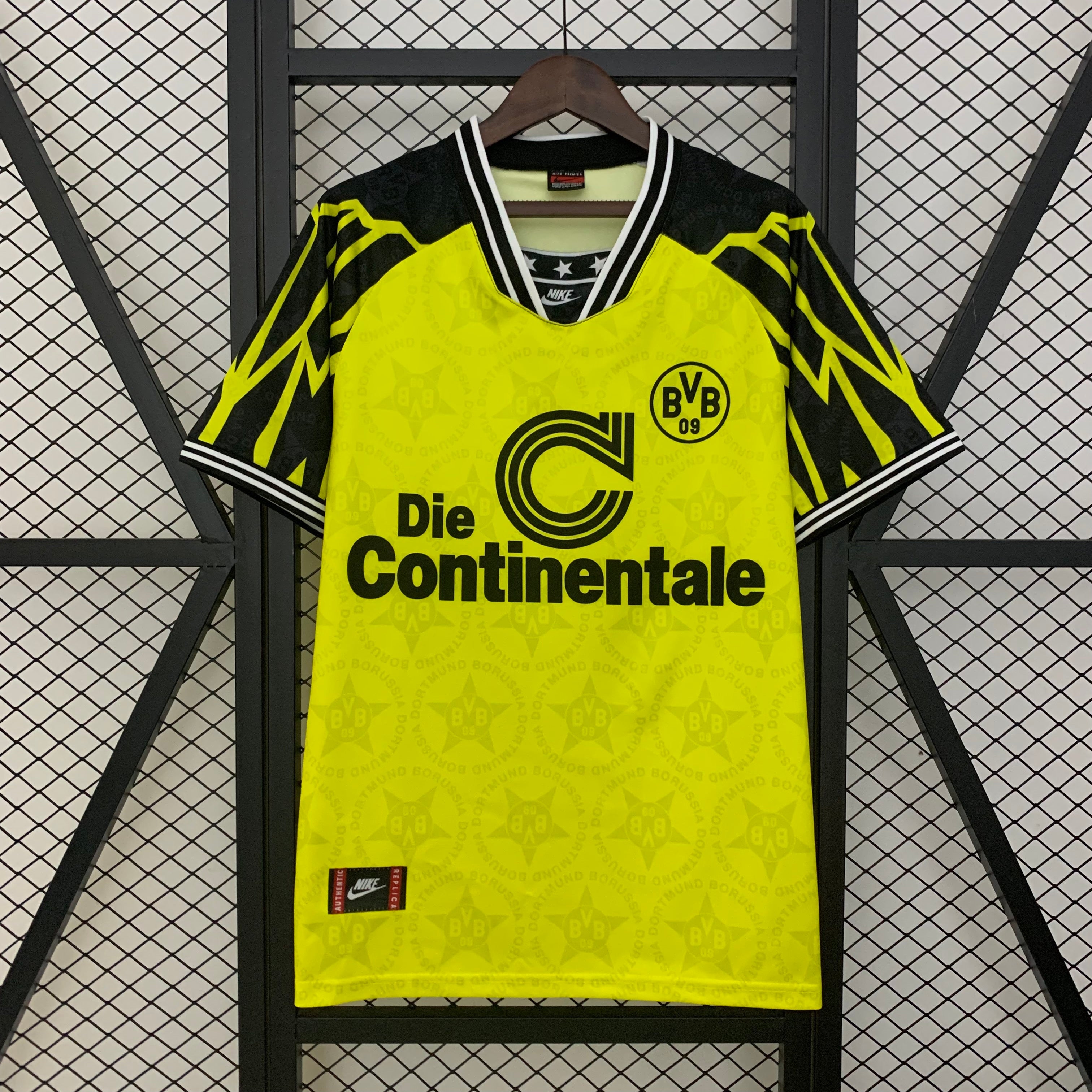 MANTO SECRETO - BORUSSIA DORTMUND